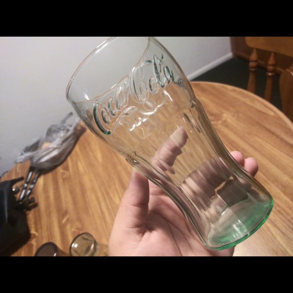 Coca Cola - Picture 3 of 4